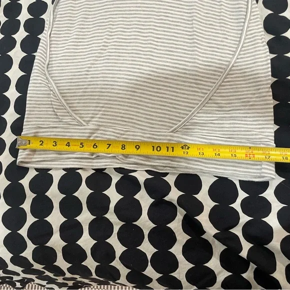 Beyond Yoga Gray Striped Tank Top w/hood & large open arm holes - Picture 4 of 8